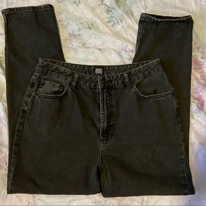 Urban Outfitters BDG Black Mom Jeans, High waisted, Size 31